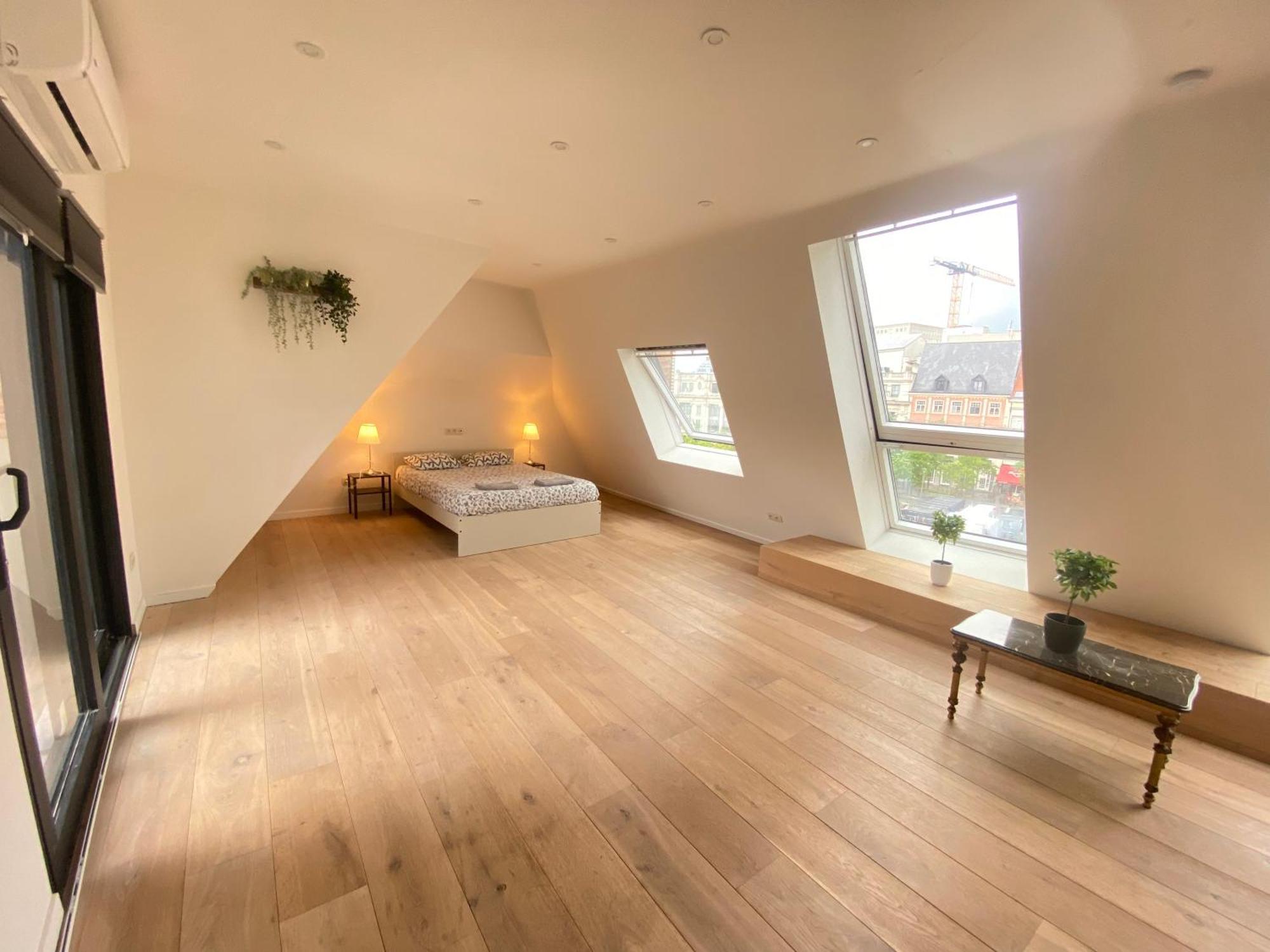 The Central Square Residence Anversa Esterno foto